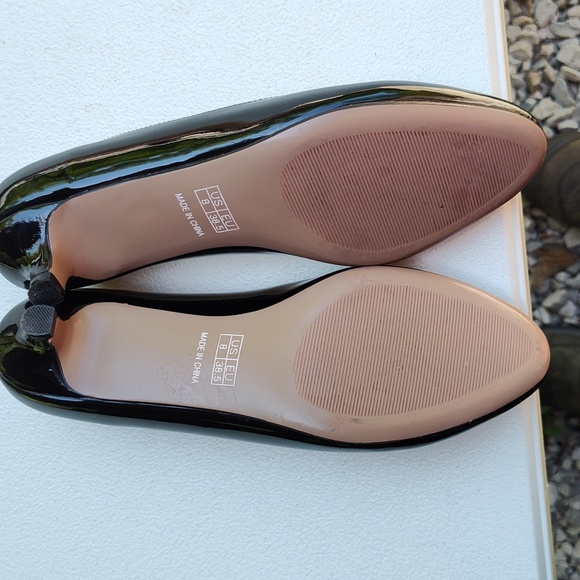 Wayderns Brand Patent Leather Shoes - Picture 4 of 8